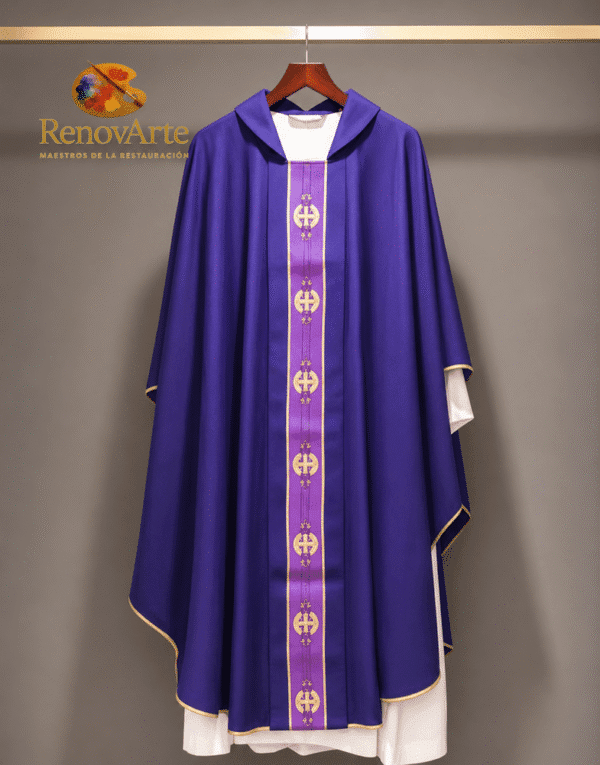 Casulla Litúrgica Morada “Penitentia”